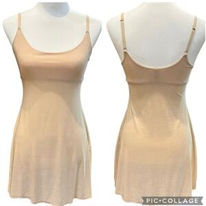 Victoria’s Secret Slip Size Small Champagne Shimmer Short Nighty Chemise